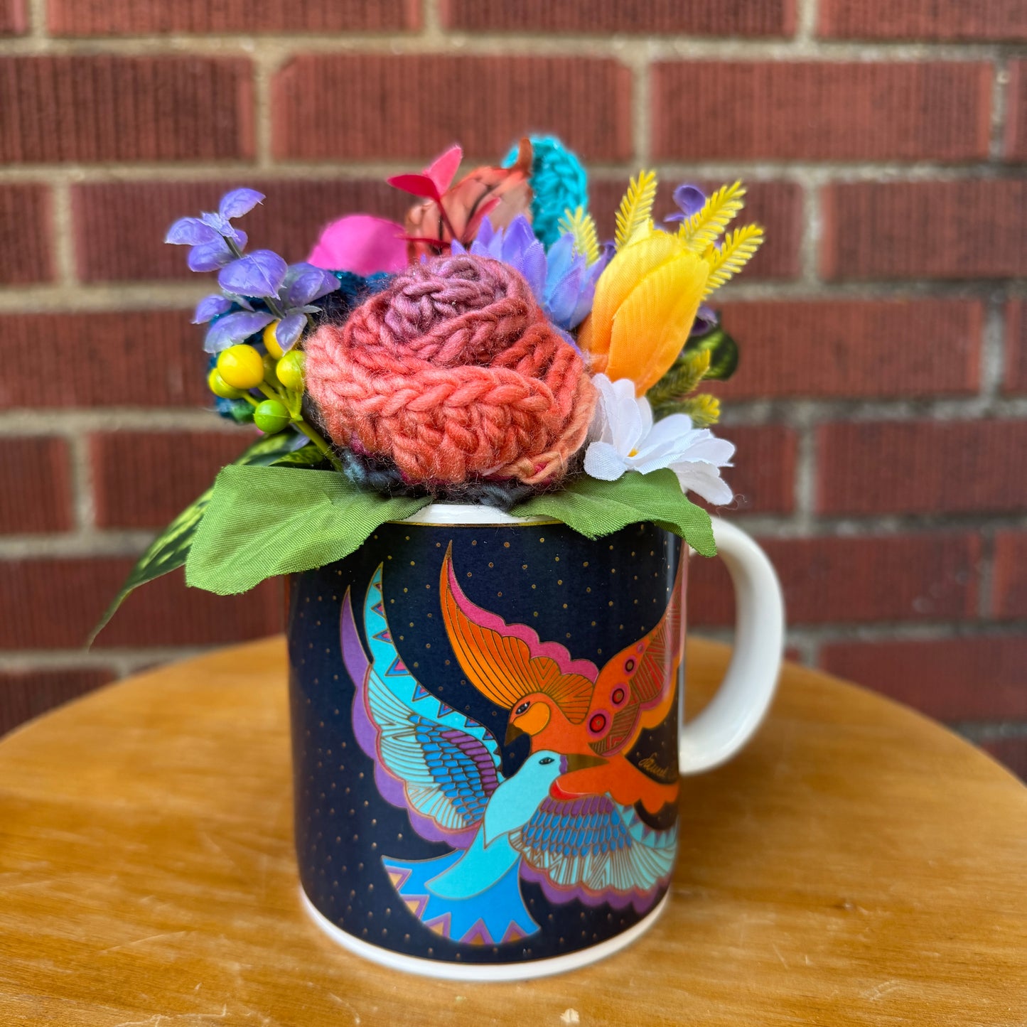 1991 Laurel Birch "Night Birds" Mug Bouquet
