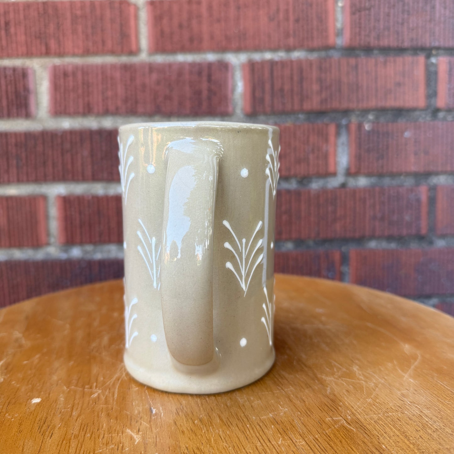 Vintage Tan & White Hartstone Mug