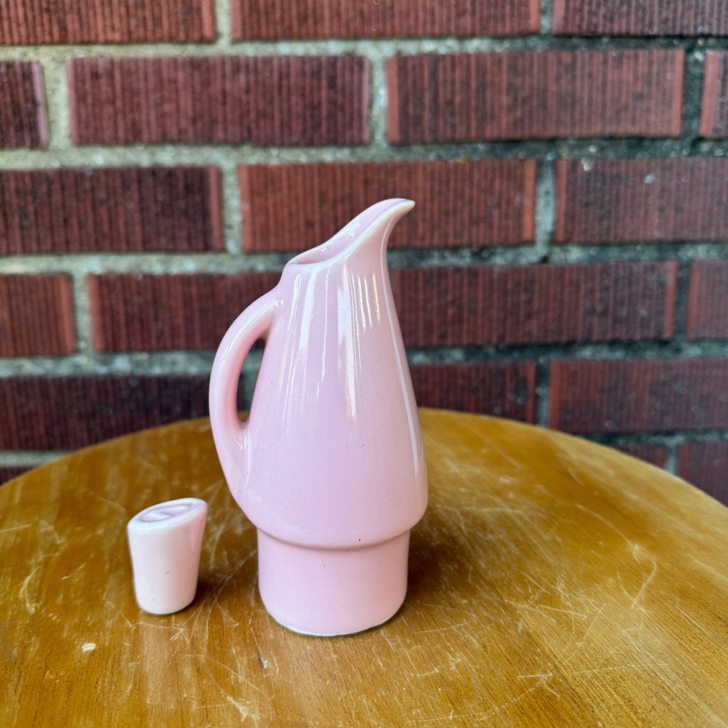 Vintage Shawnee USA Pottery Pitcher (#984)