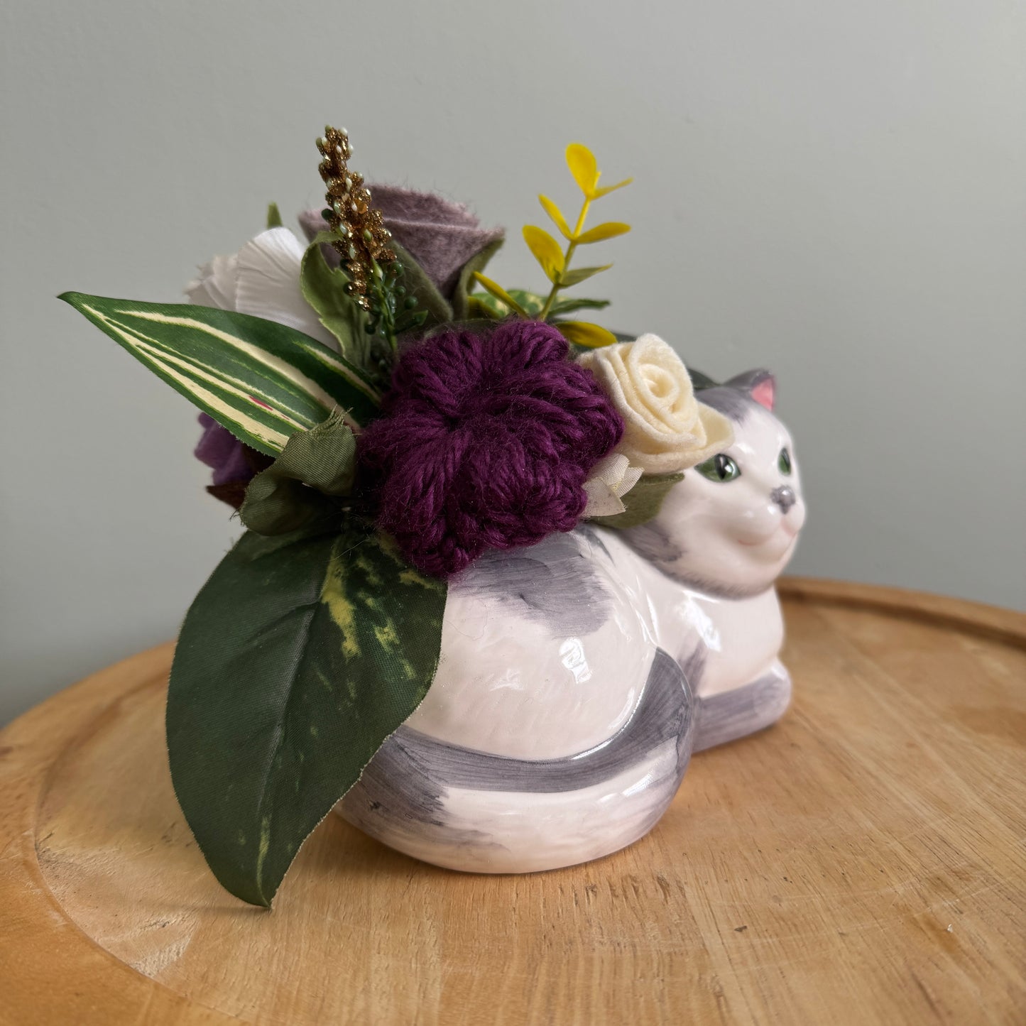 Vintage Cat Planter Bouquet