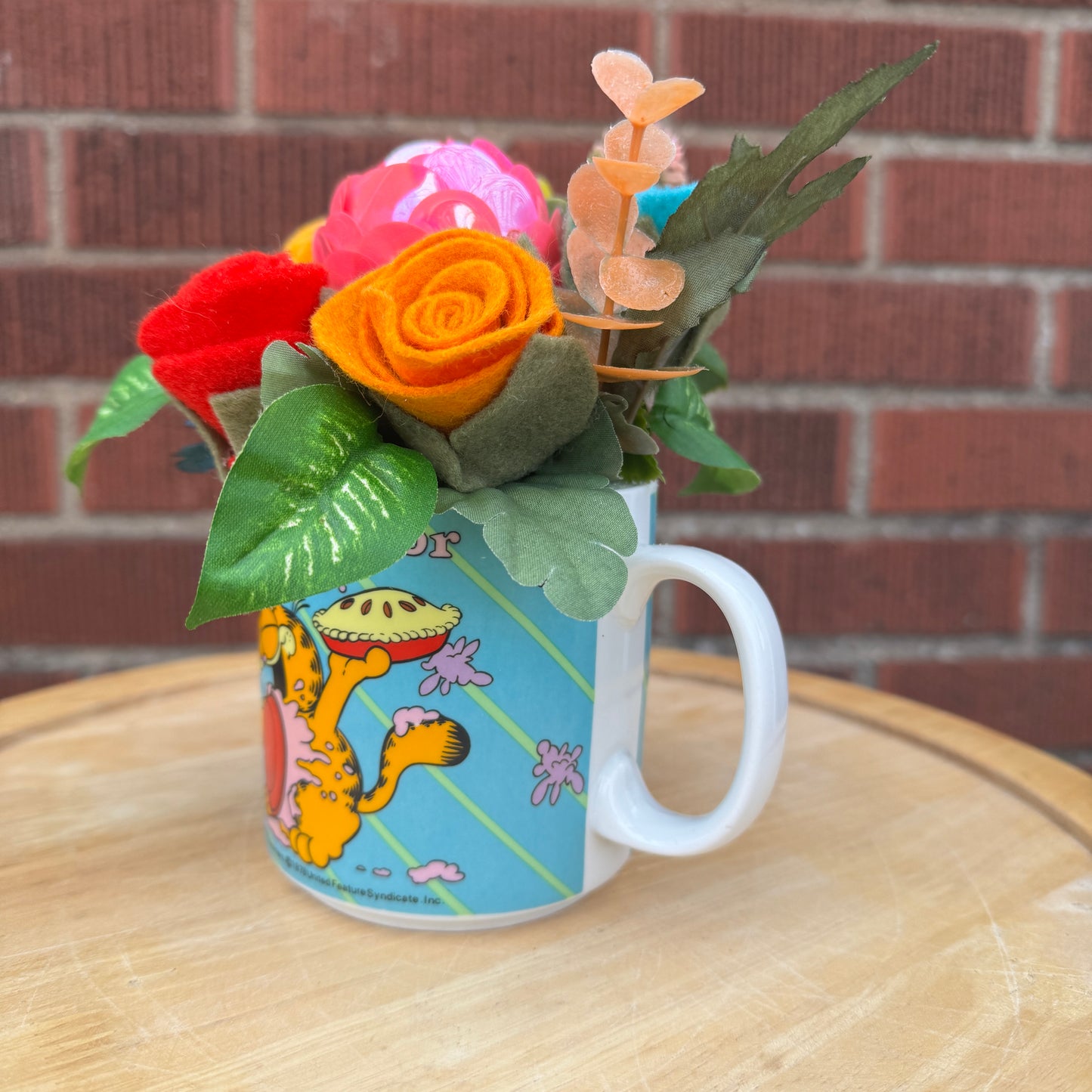 Garfield 'This Ones For You' Mug Bouquet