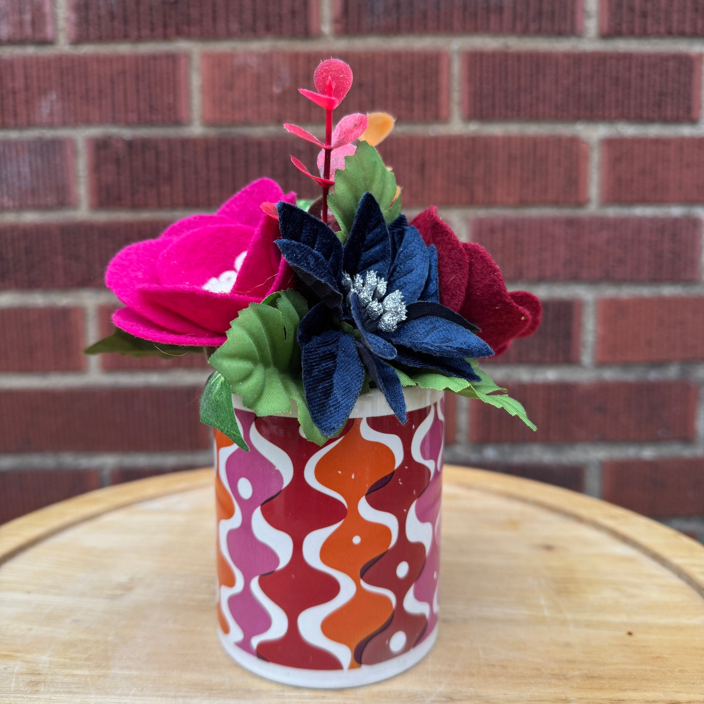 Pink & Orange Wavy Mug Bouquet