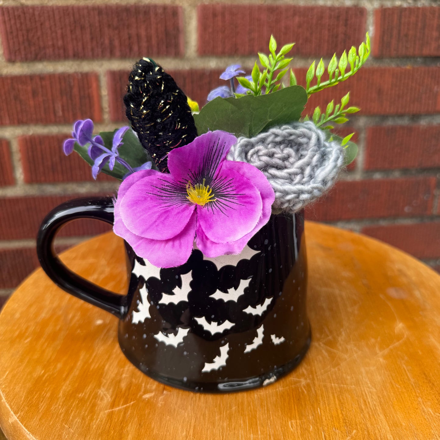 Global Design Bat Mug Bouquet
