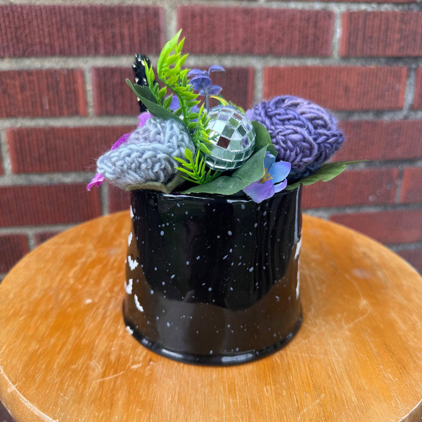 Global Design Bat Mug Bouquet