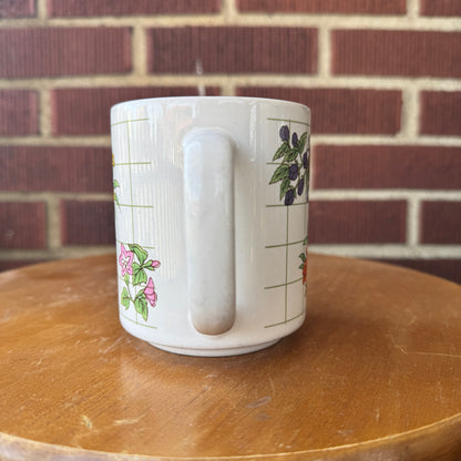 Vintage Floral Motif Coffee Mug (Green GridLines)