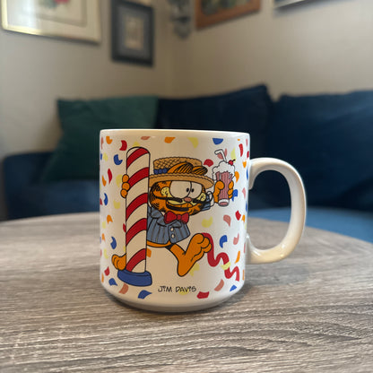 Garfield "In the Good Old Party Time" June Calendar Mug
