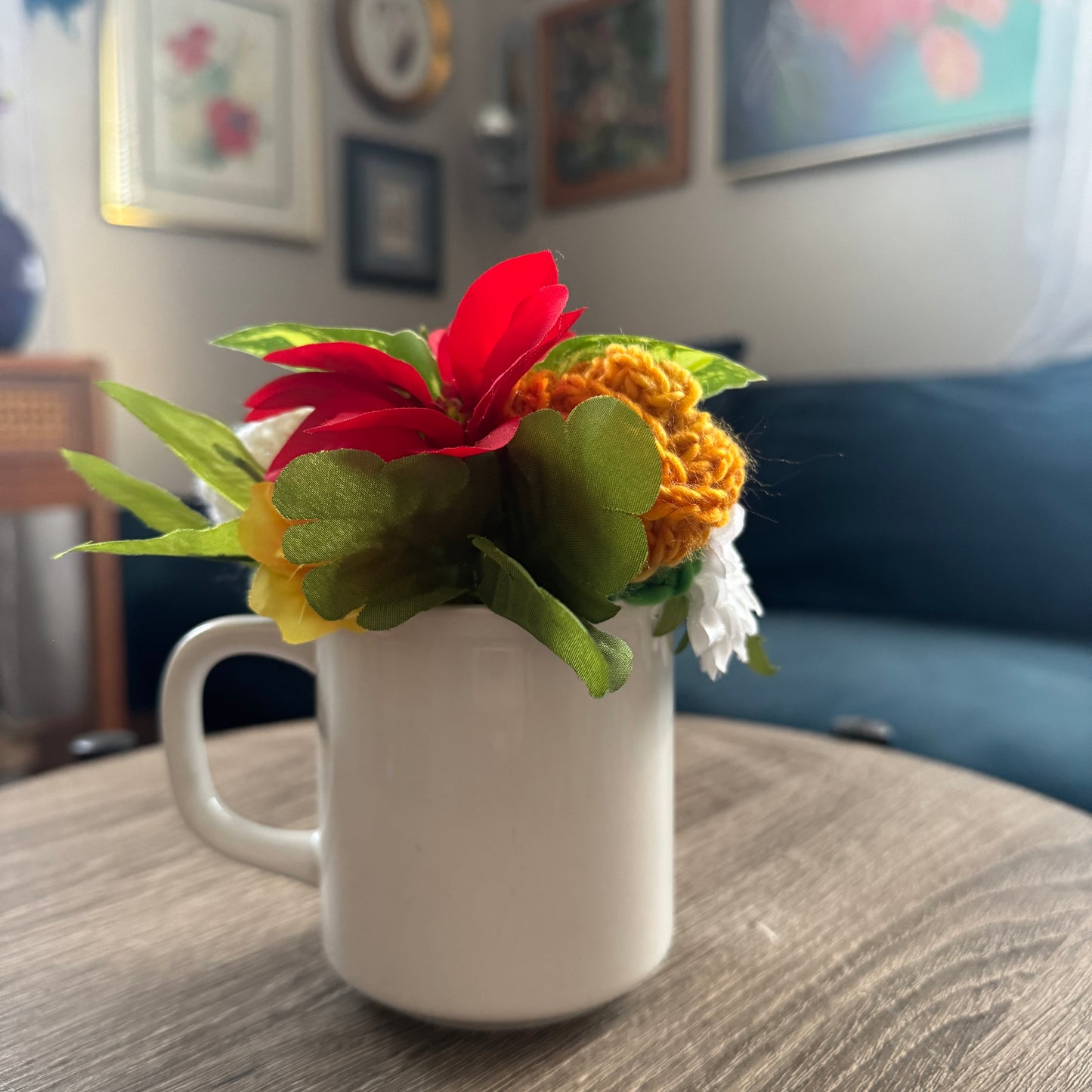 Vintage Garfield Holiday Wreath Mug Bouquet
