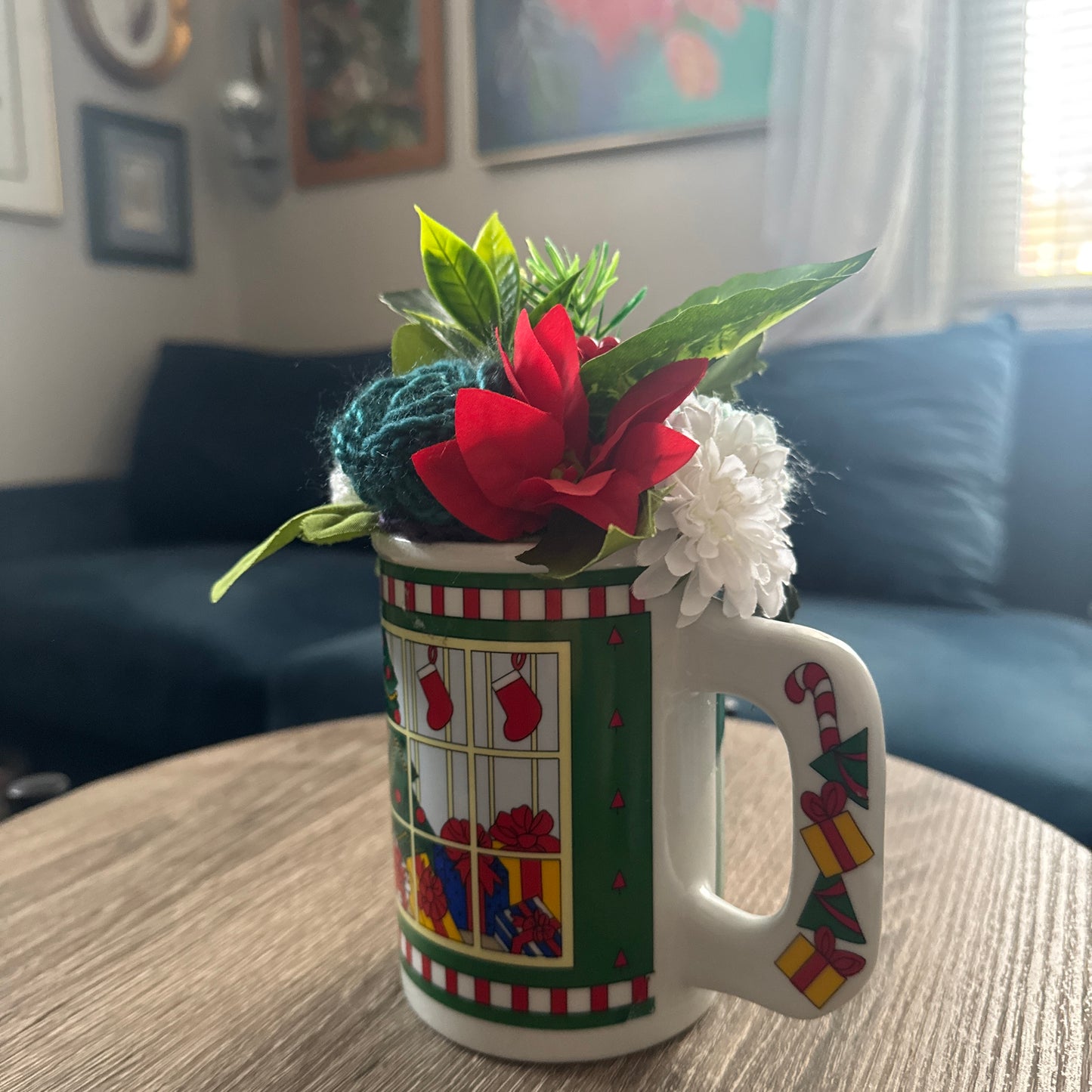 Vintage 1992 Houston Foods Santa Claus Mug Bouquet