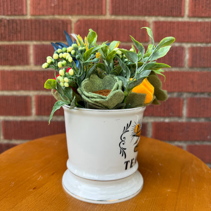 Academia Teacher Mug Vase