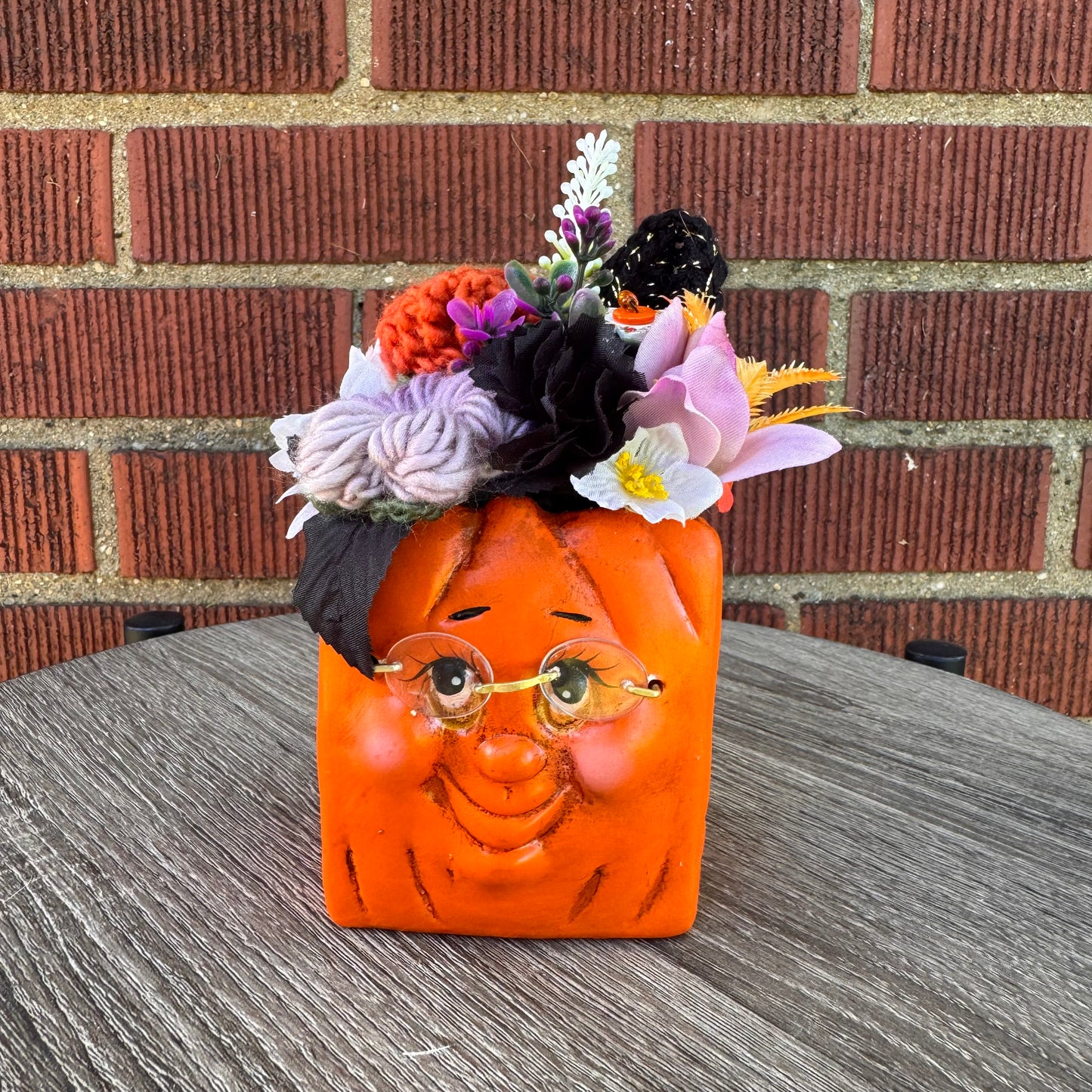Vintage Ceramic Anthropomorphic Pumpkin Face Bag Bouquet