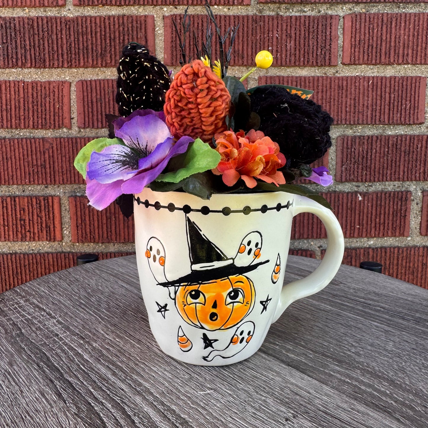 Eli + Ana Halloween Jack o' lantern & Ghosts Coffee Mug Bouquet