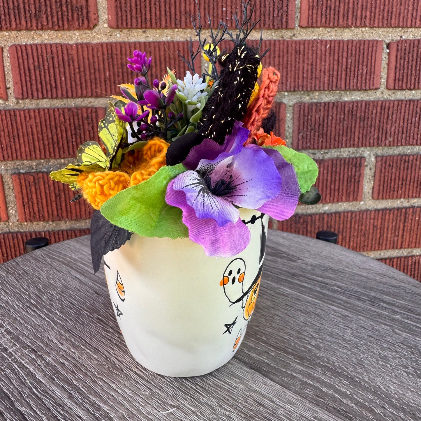 Eli + Ana Halloween Jack o' lantern & Ghosts Coffee Mug Bouquet