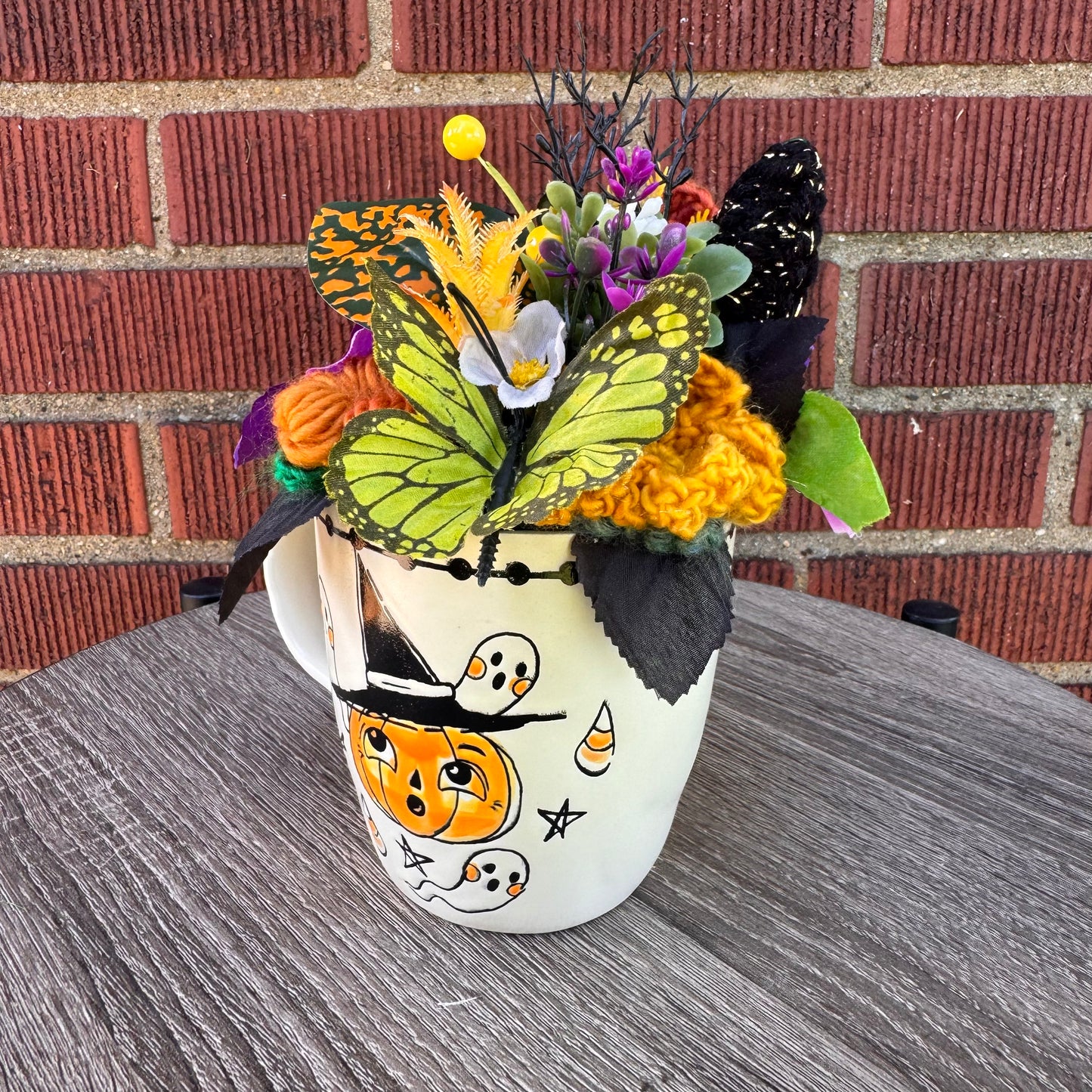 Eli + Ana Halloween Jack o' lantern & Ghosts Coffee Mug Bouquet