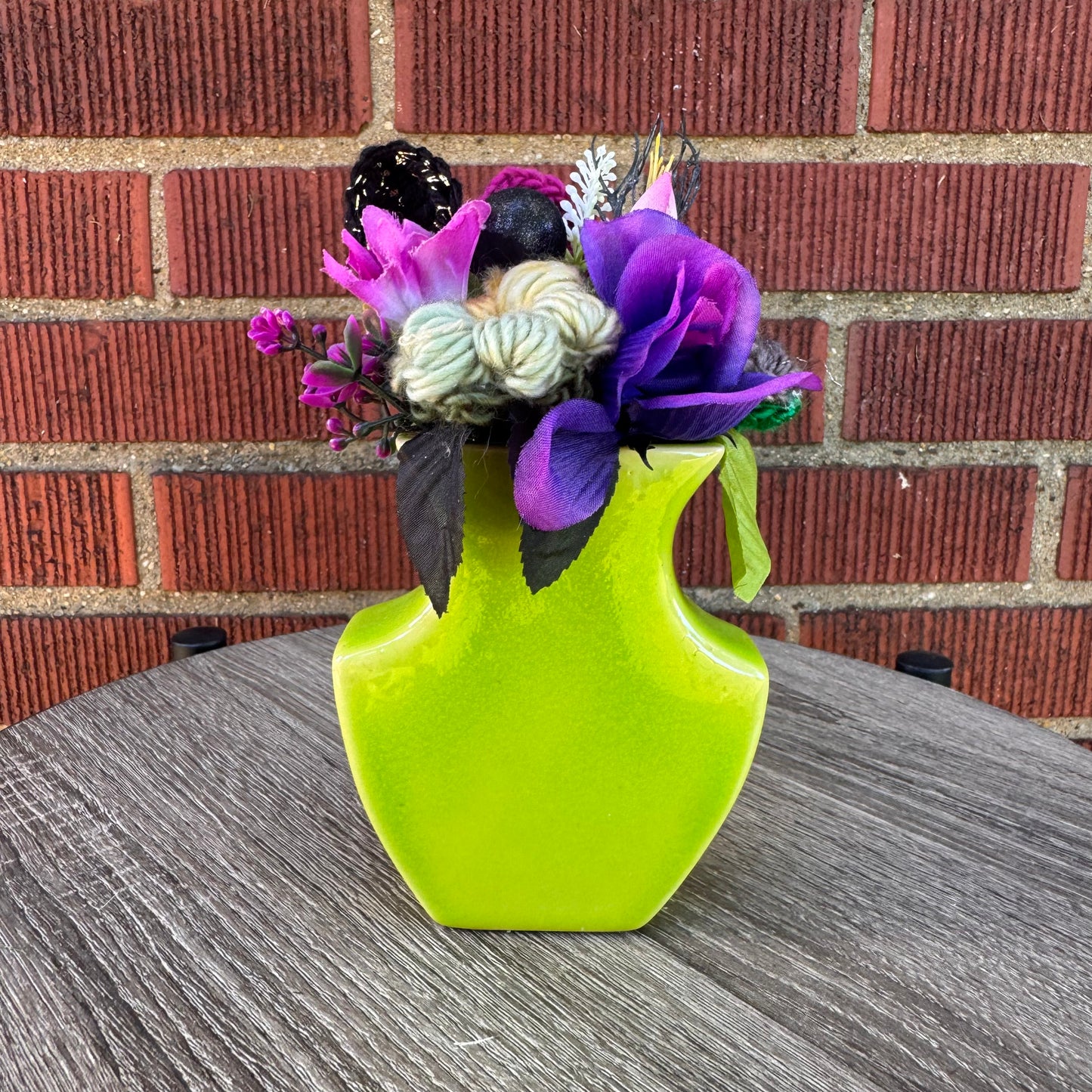 Bright Green Ceramic Vase Bouquet