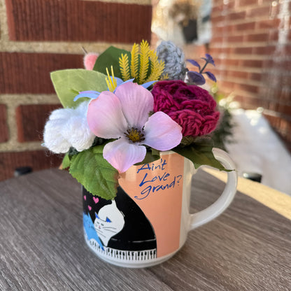 Ain't Love Grand Cat Bouquet