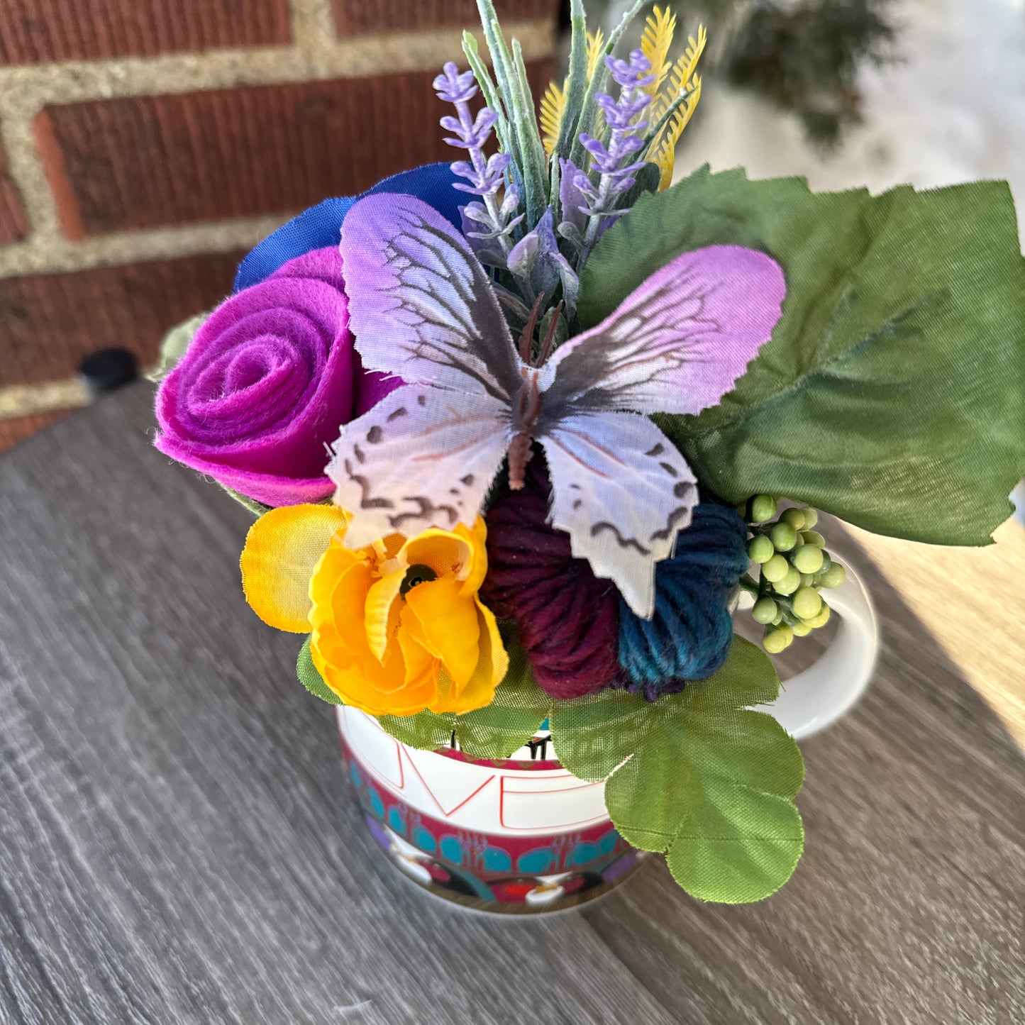 Laurel Birch "Objects d'Heart" Mug Bouquet